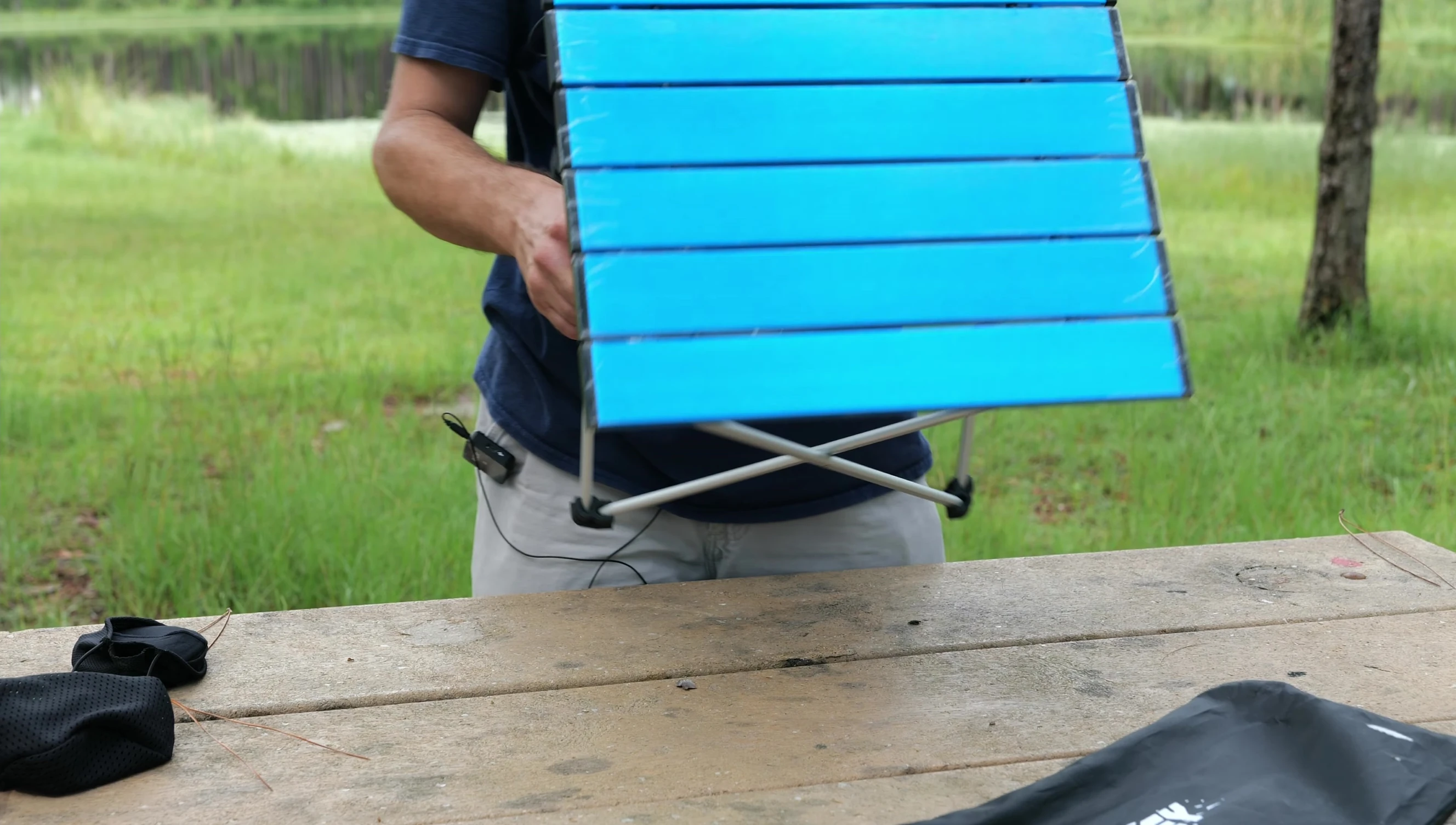 The table fully assembled and level, demonstrating the ease of assembly.