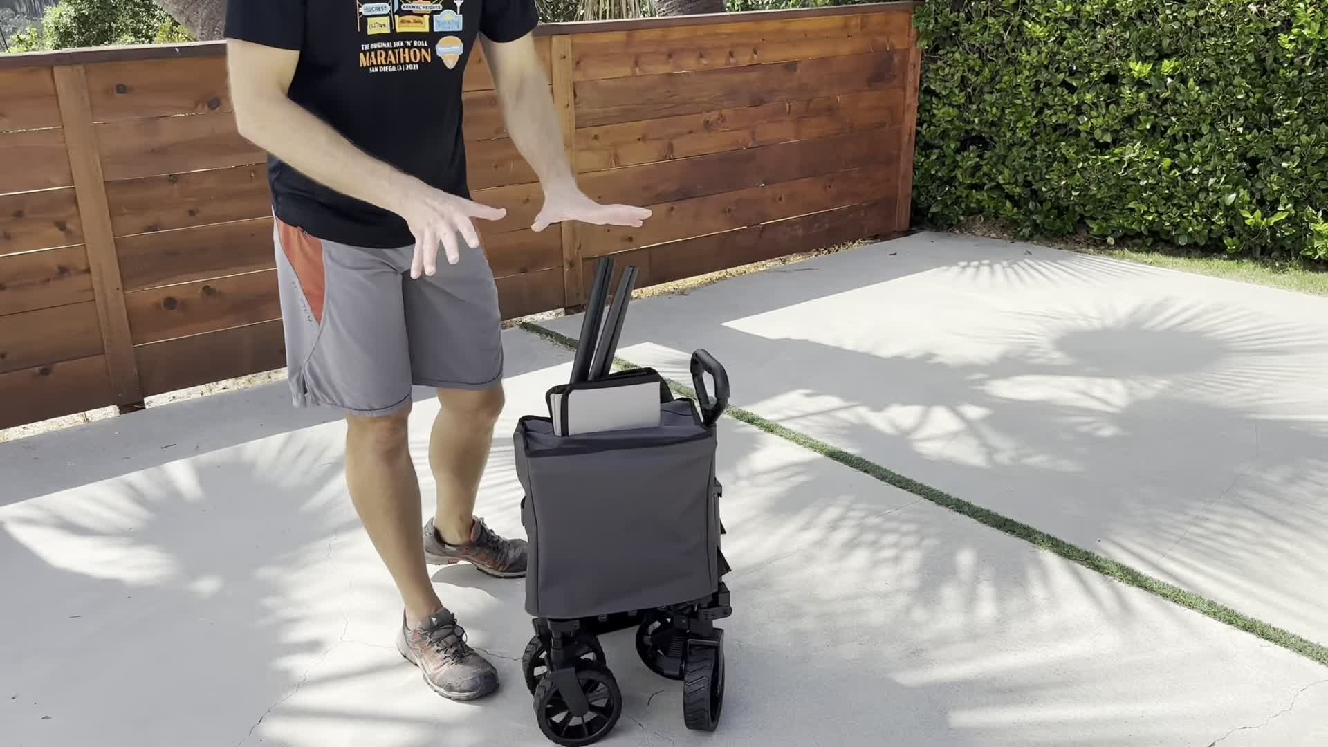 The collapsible wagon in its packaged state