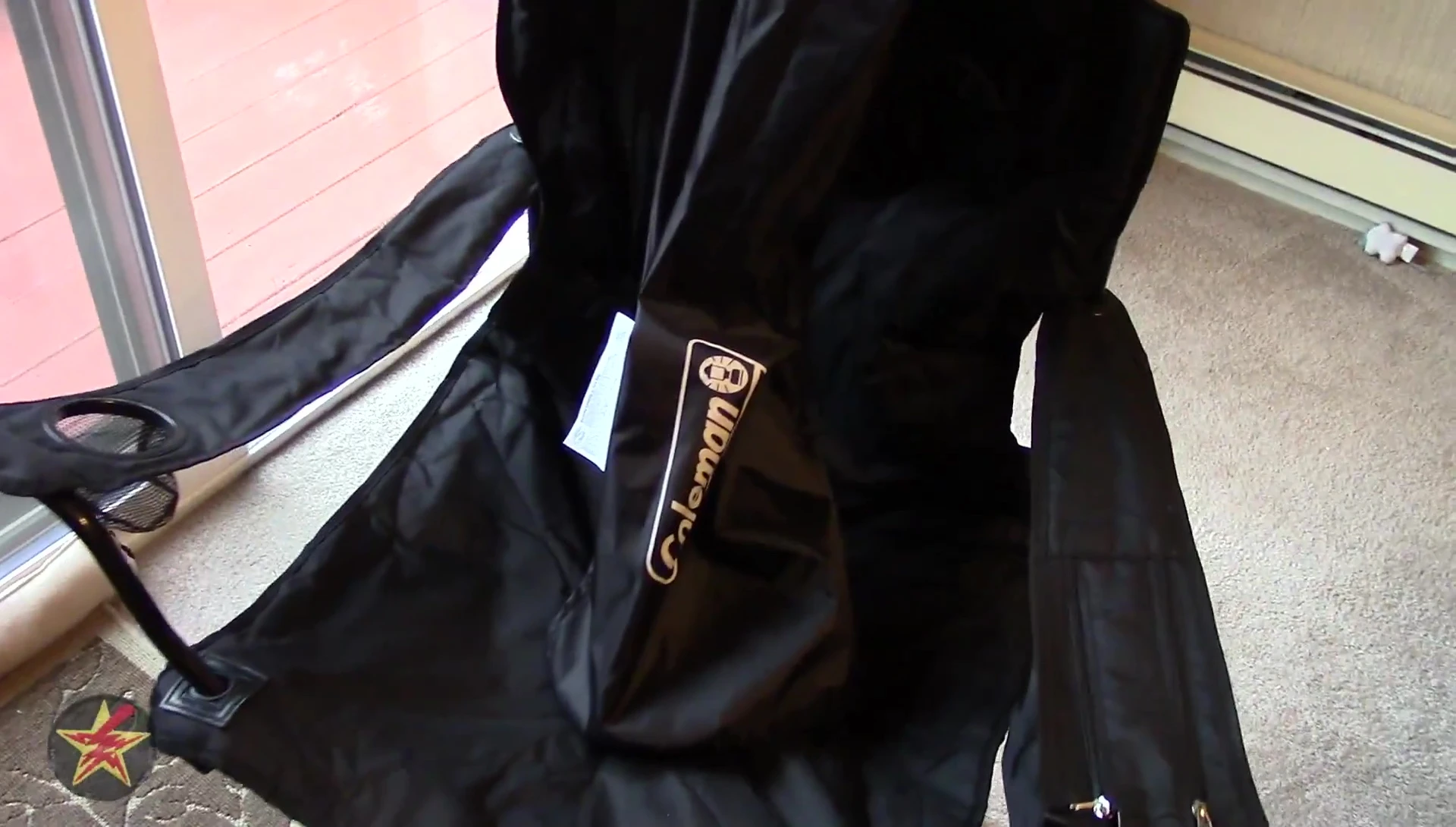 The carrying bag is shown.