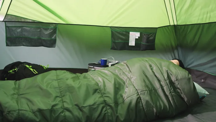 Winter camping: Up to -45°C (-49°F).