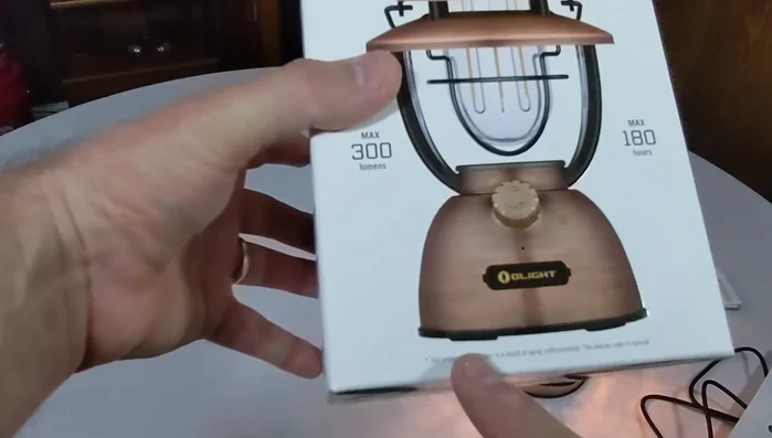 Emphasizing the high-quality feel and build of the lantern.