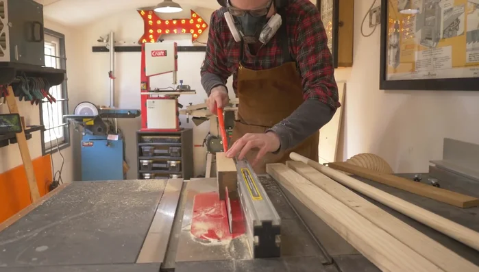 Cut wedges from oak wood.