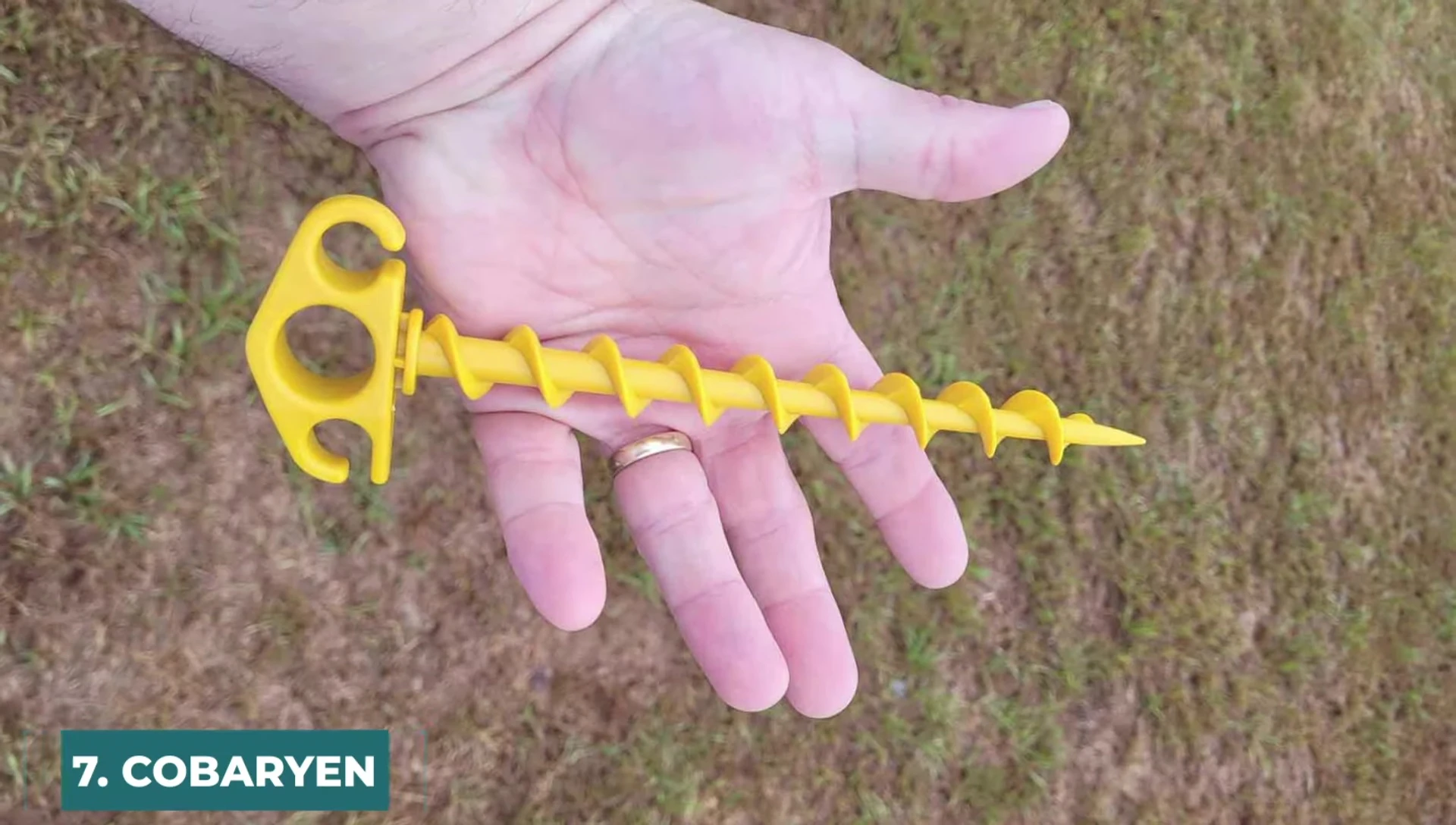 Image of Coon Spiral Anchor Stakes showing their spiral design.
