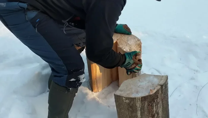 Clamp the pipe and torch assembly using steel wire for stability. Attach legs to the torch for better airflow and stability.