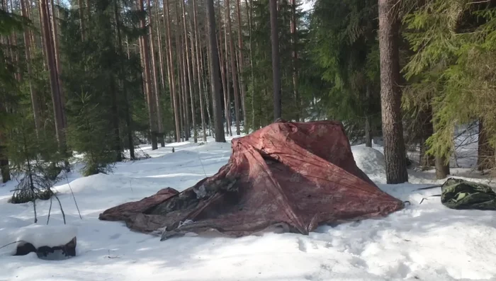 Set up the camping tent. Ensure good ventilation.