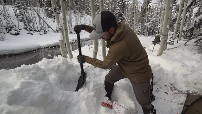 Add more snow on top for extra stability.