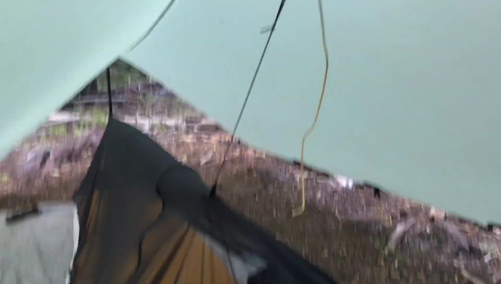 Highlighting the low weight of the bug bivy.