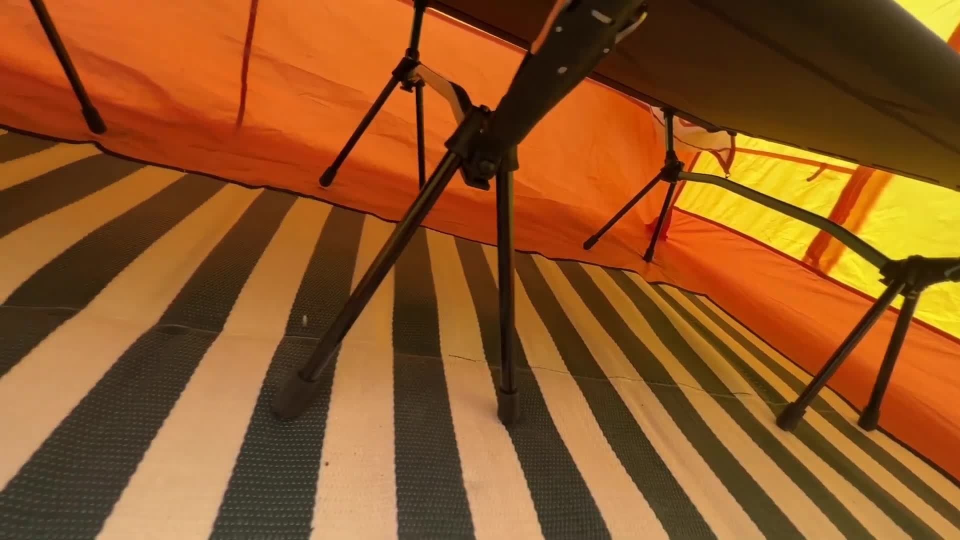 Demonstration of the convertible leg system