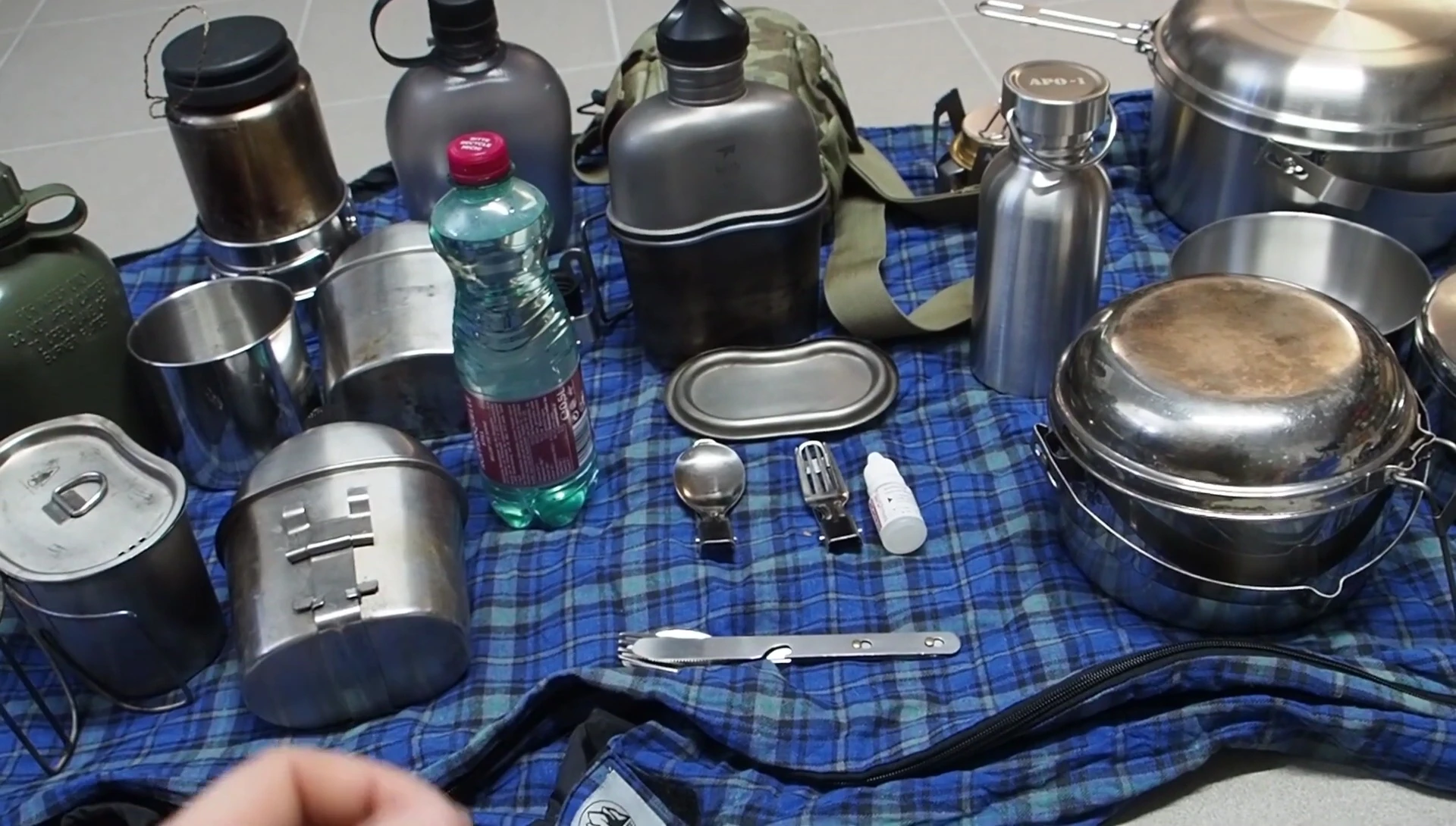 Image showing discarded aluminum containers