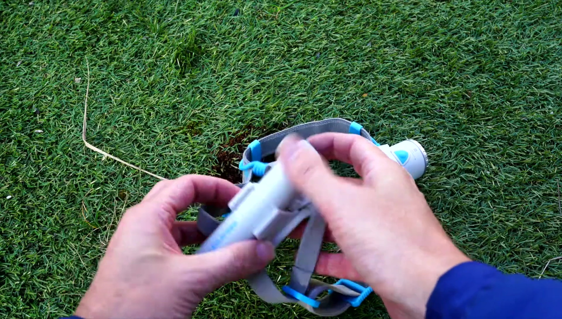 Showing battery connection