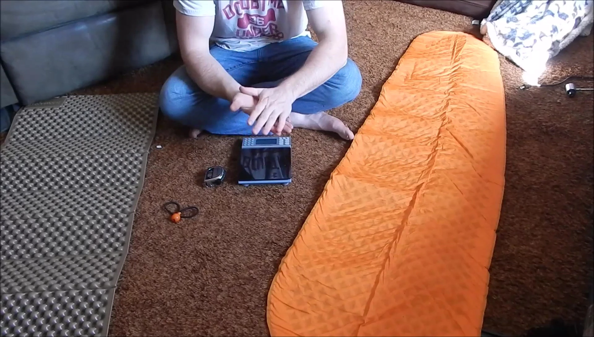 Explanation of sleeping bag and pad insulation principles.
