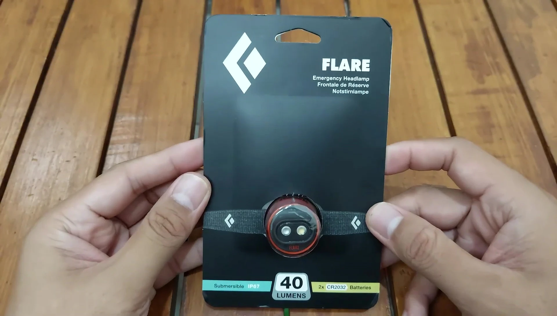 Black Diamond Flare headlamp packaging