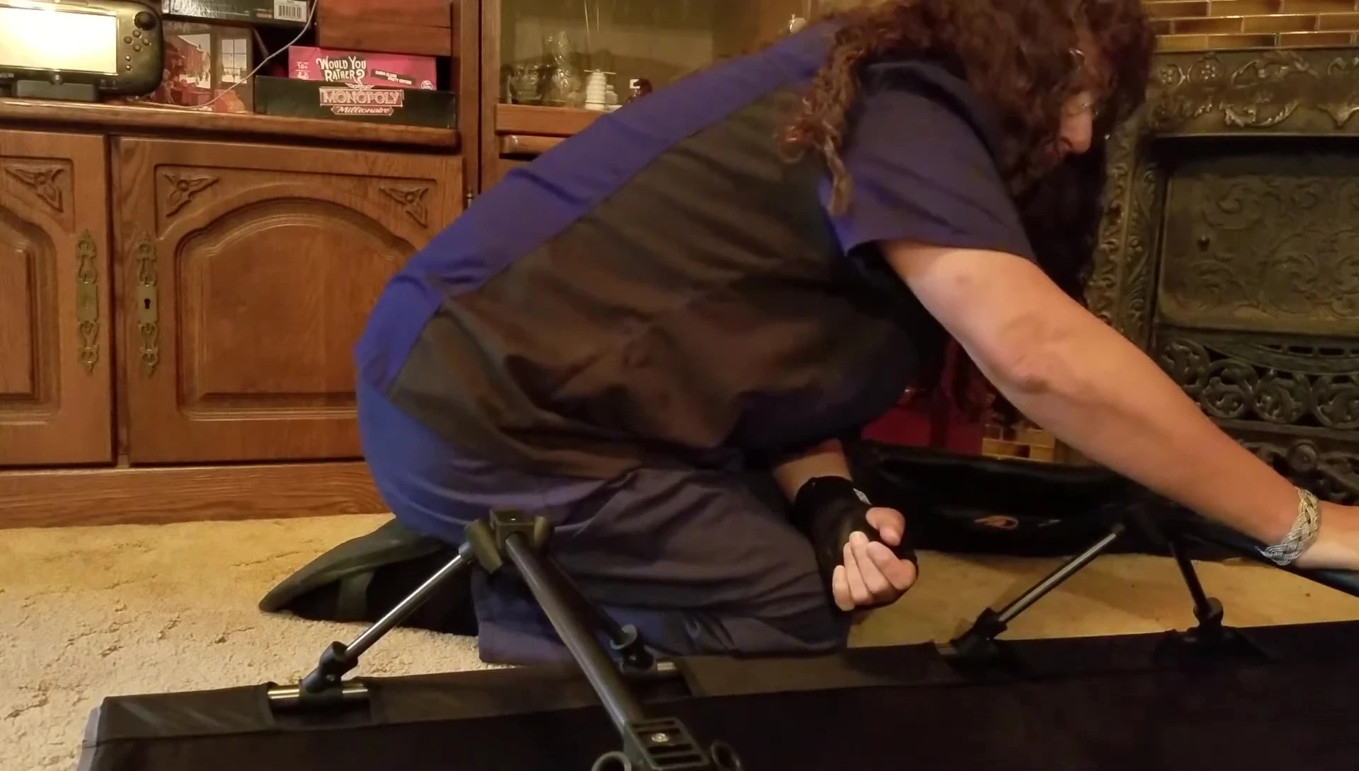 Showing how the crossbars are positioned away from the sleeper's back.