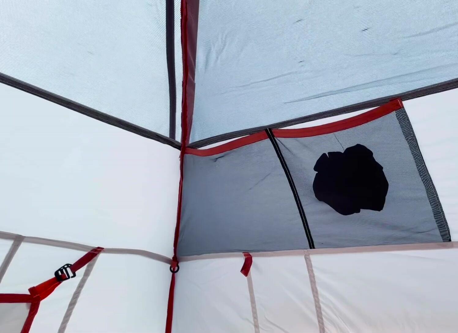 Internal pockets of the Eureka Copper Canyon LX6 tent