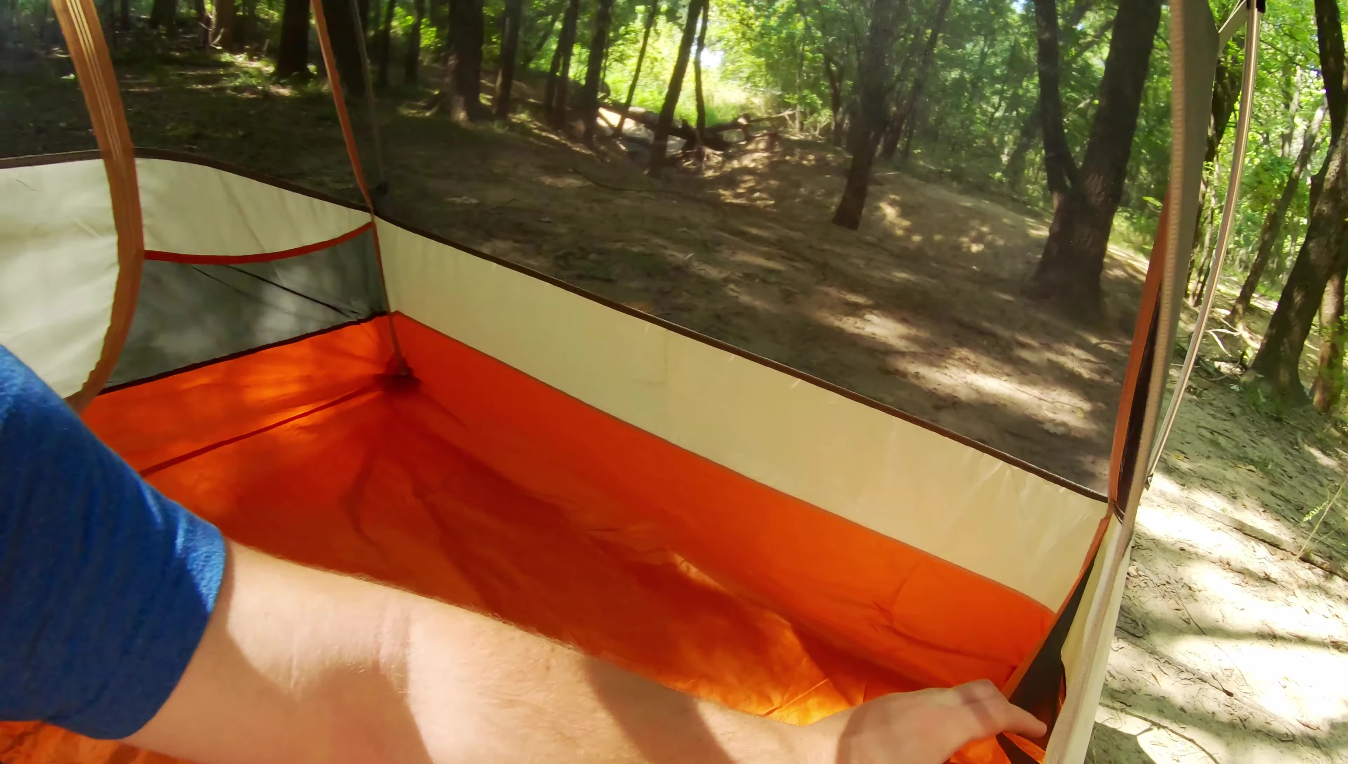 Showcase of the interior pockets.