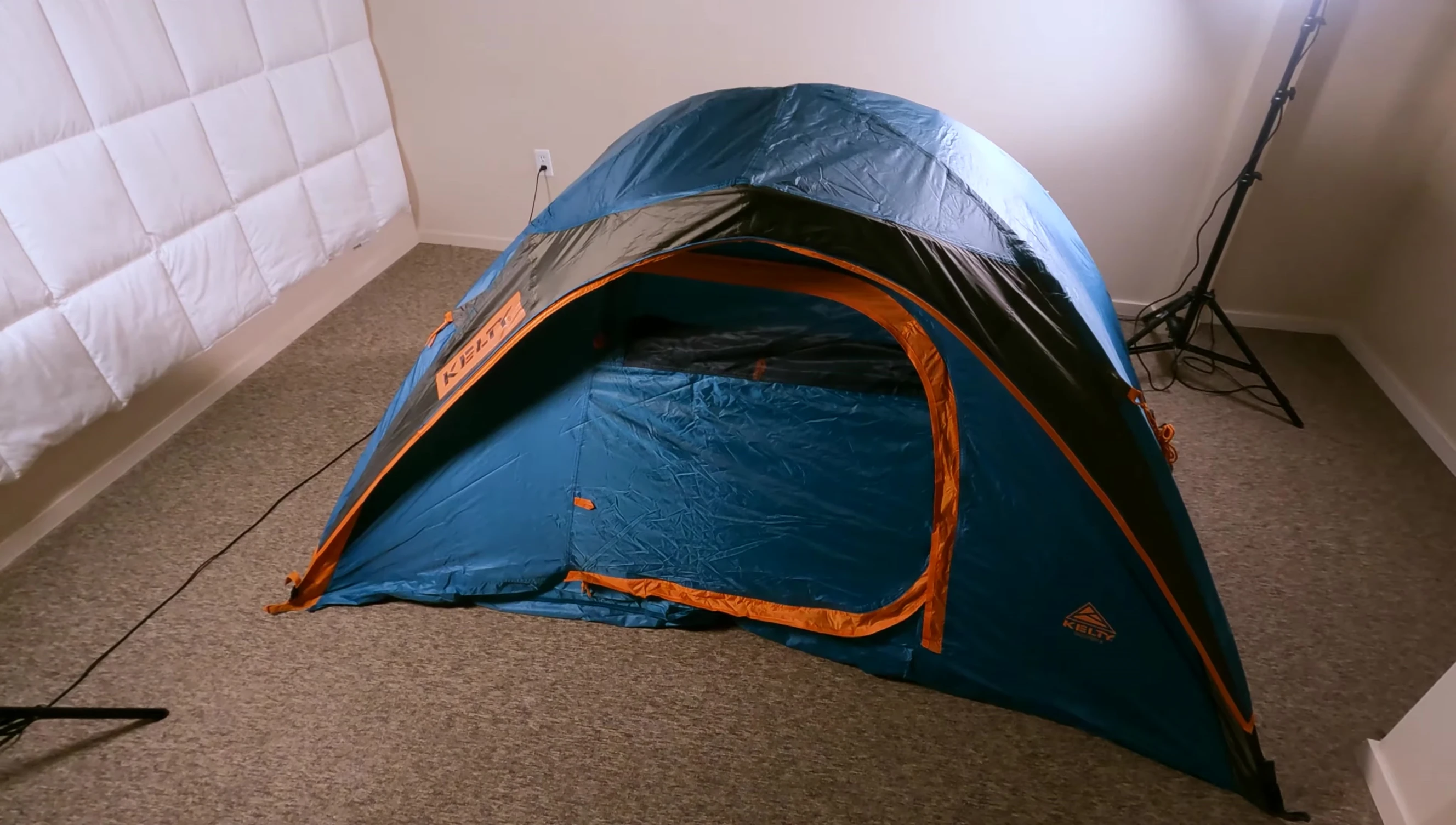 Exterior view of the Kelty Discovery 2 tent.