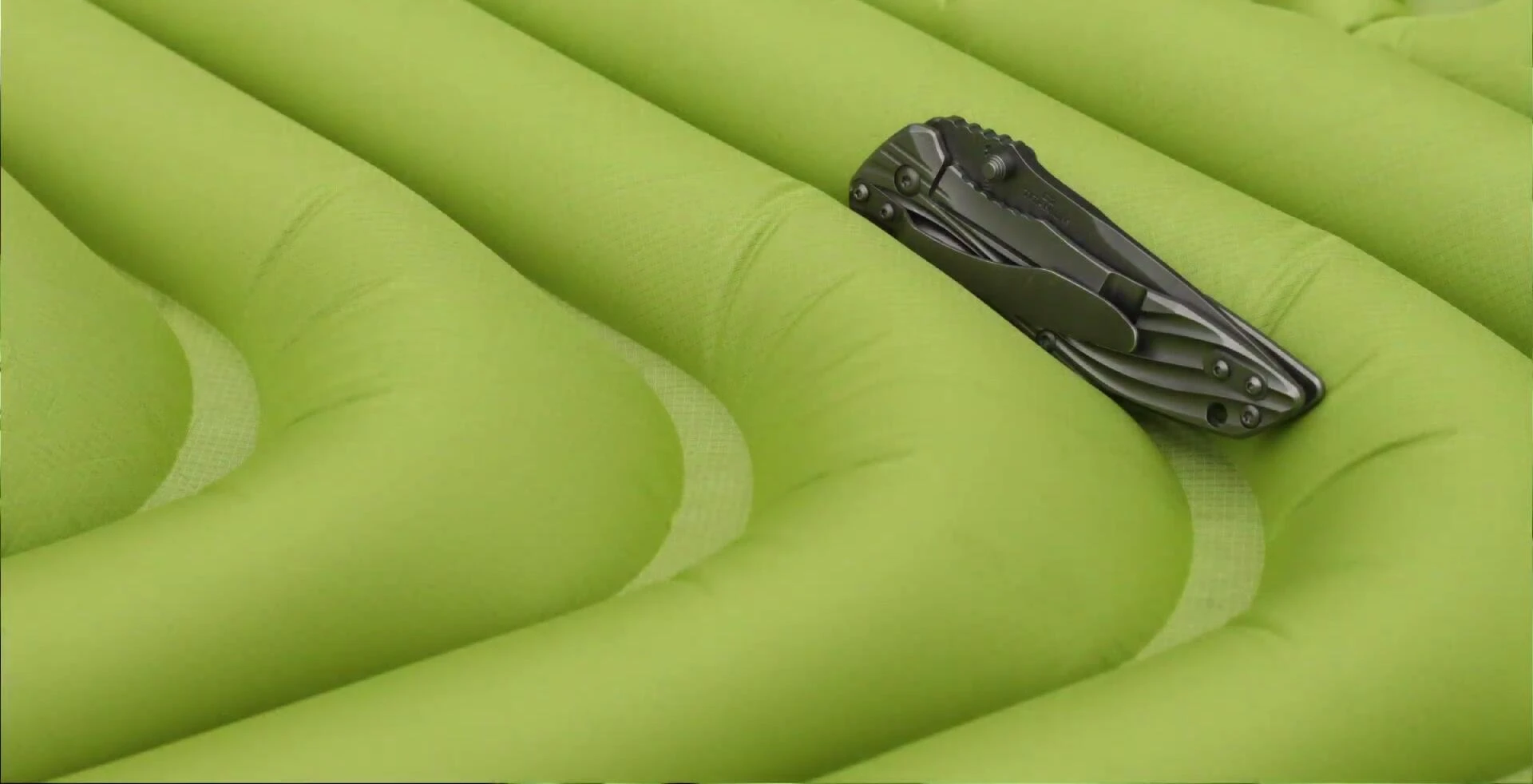 Close-up view of the deep channels in the Klymit Static V2