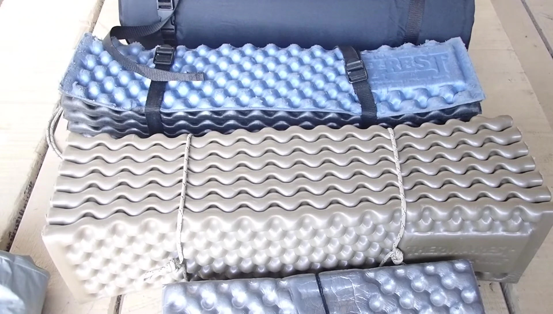 Close-up shot displaying the weight of the sleeping pad.