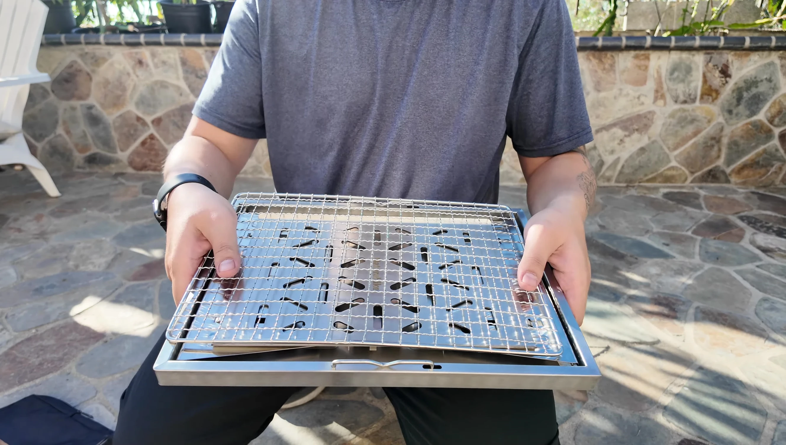 The expanded Naturehike barbecue grill.
