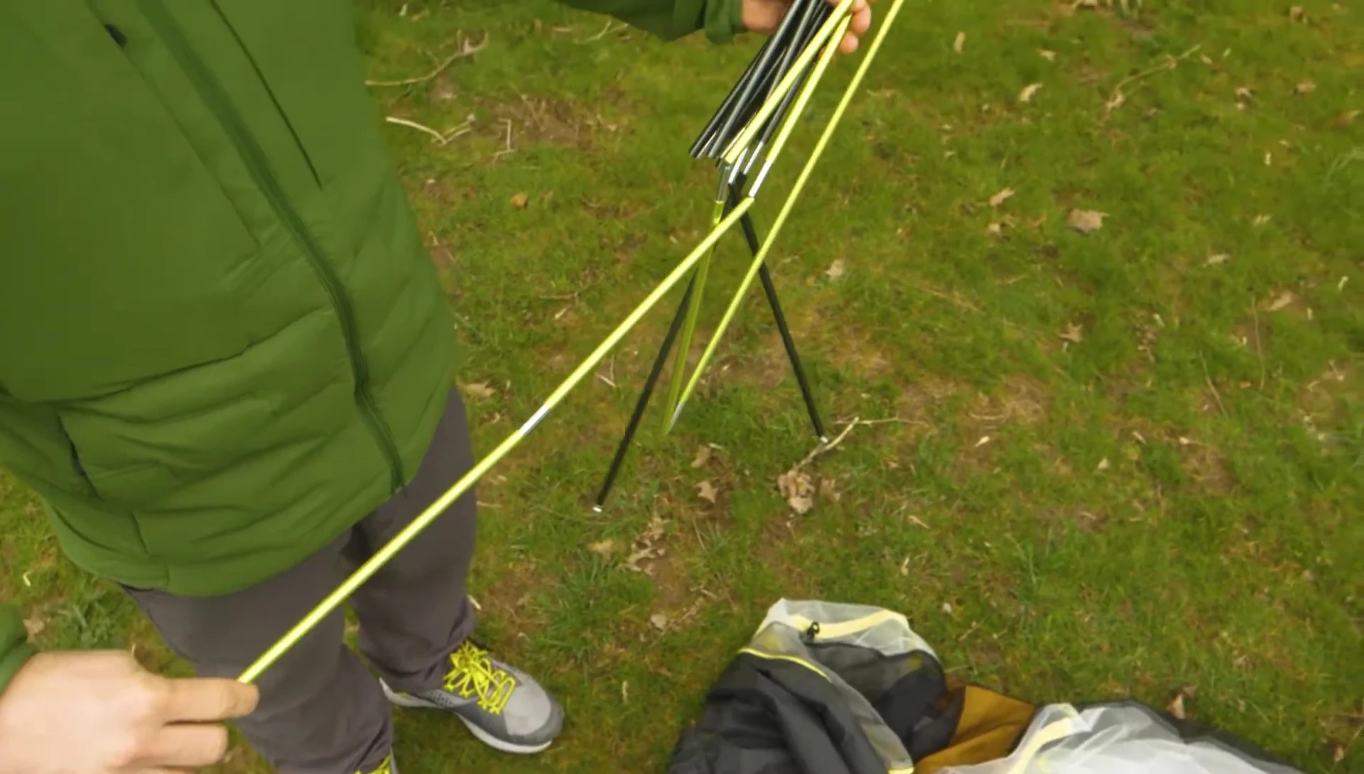Close-up view of the DAC Featherlite aluminum pole.