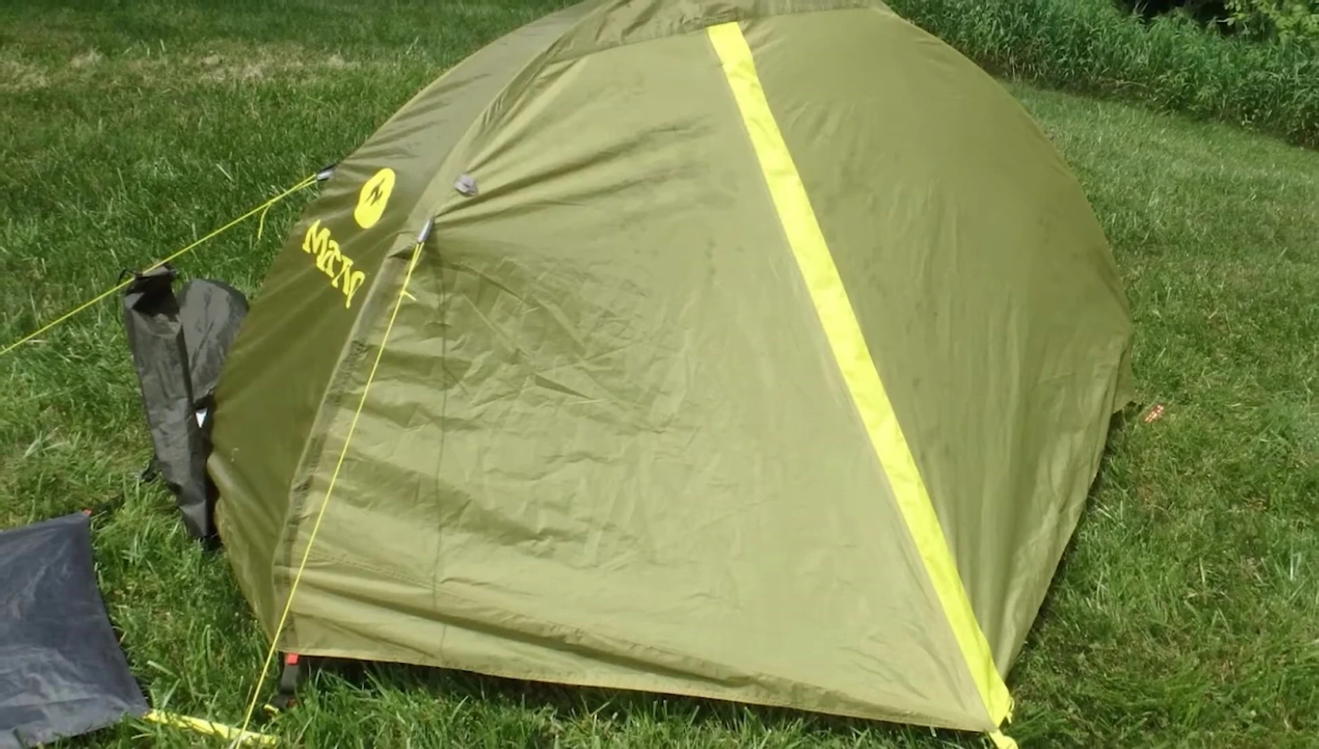 Highlighting the pre-bent pole system