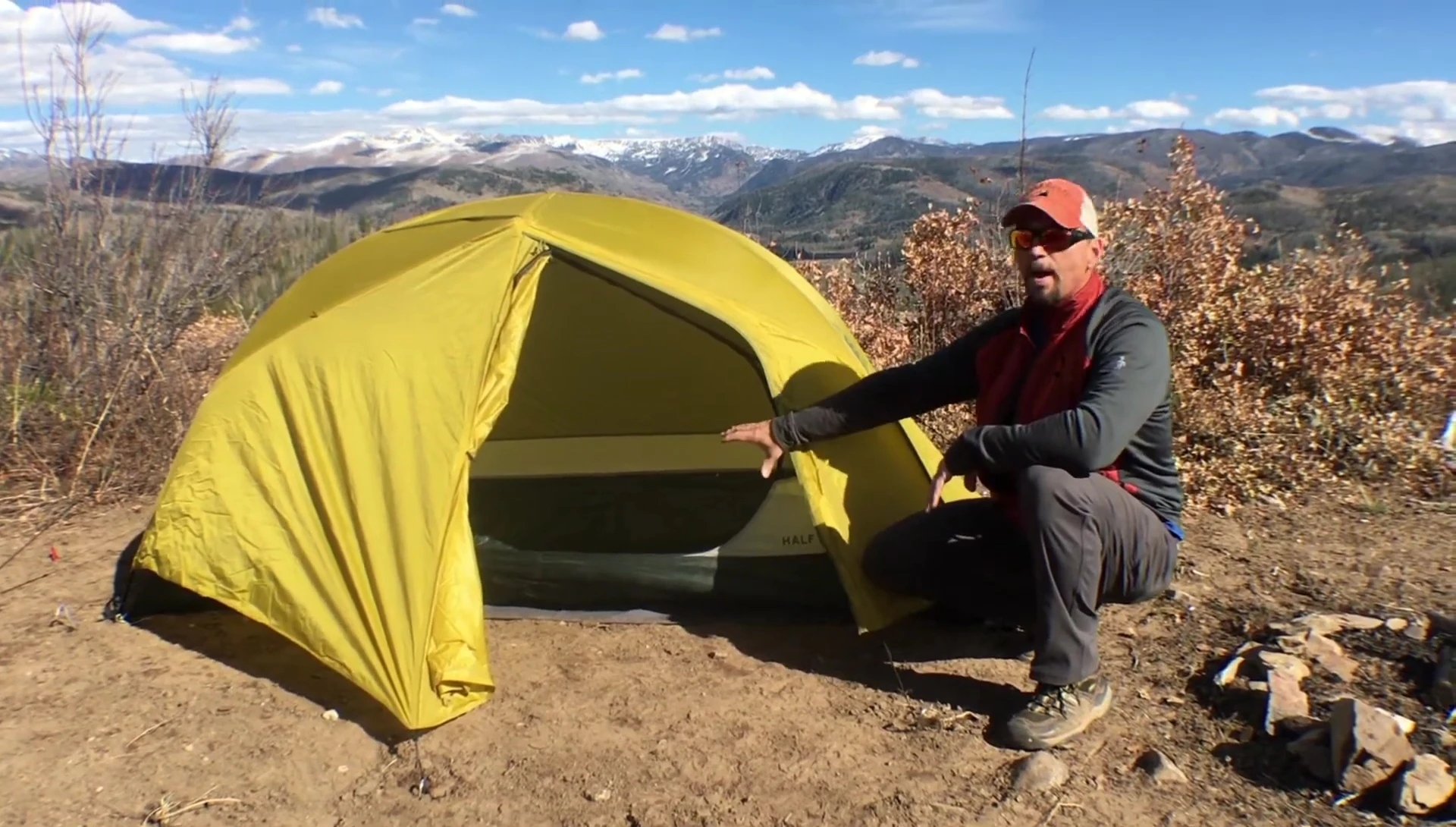 Graphic showing the dimensions of the tent floor