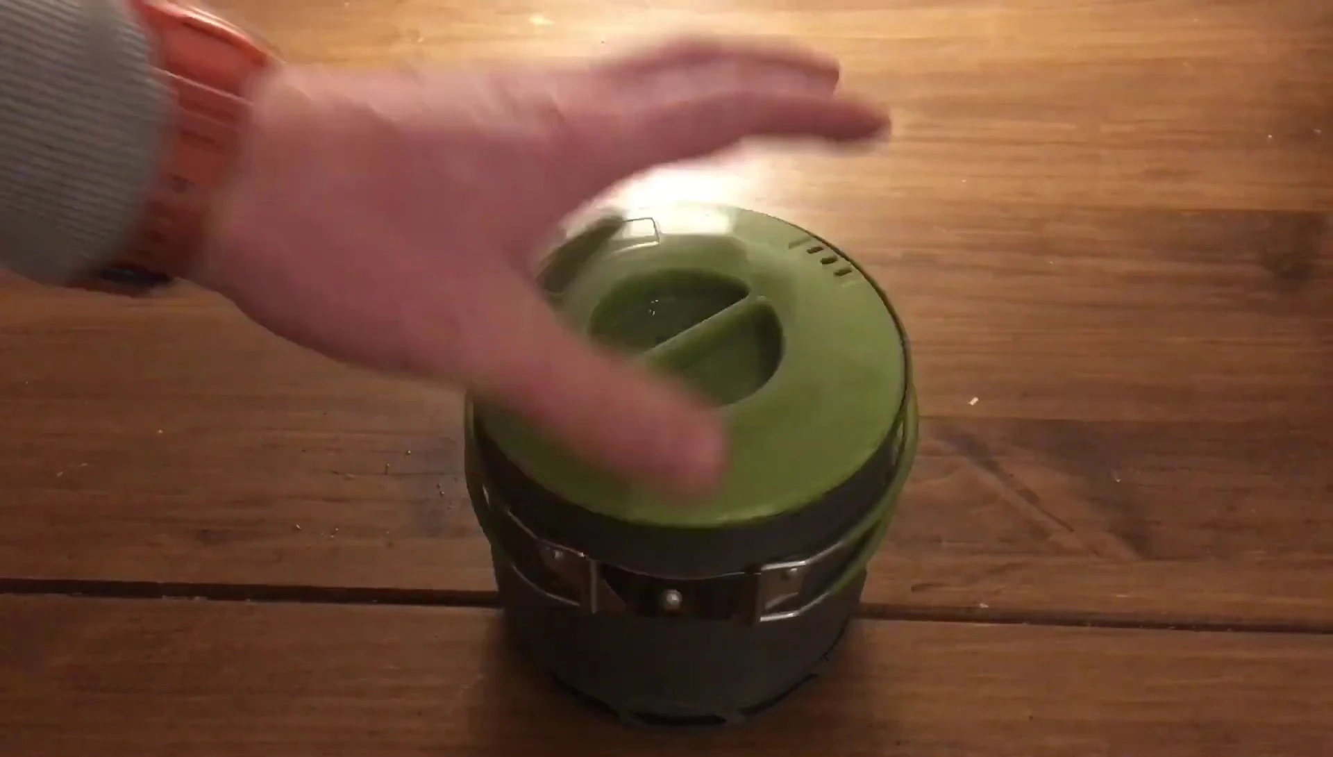 Showing the Wild Card's larger cooking pot capacity