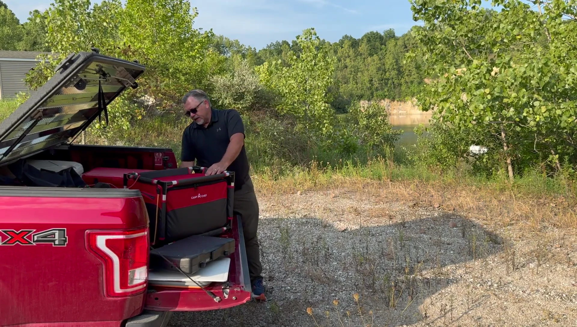 The storage pouch on the back of the table