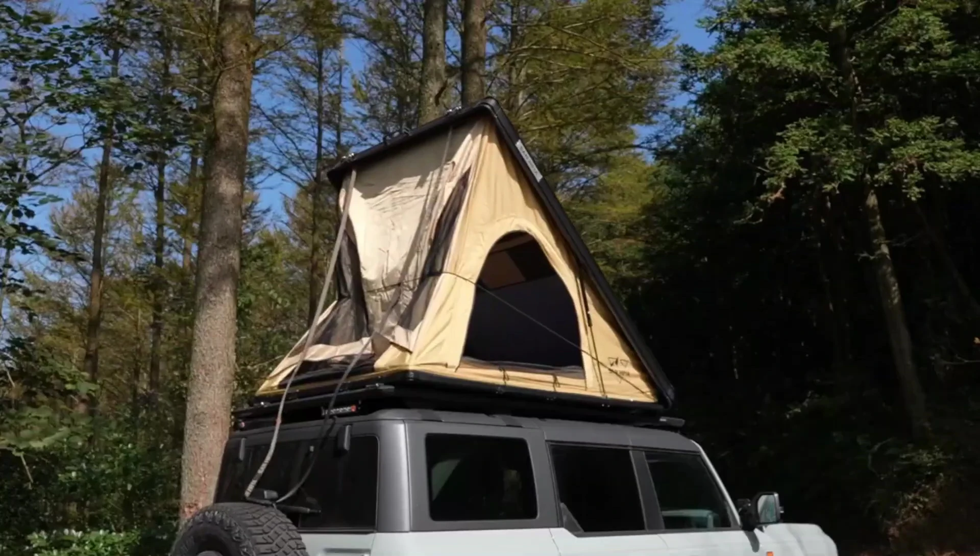 Highlighting the Sennheima's weather protection features