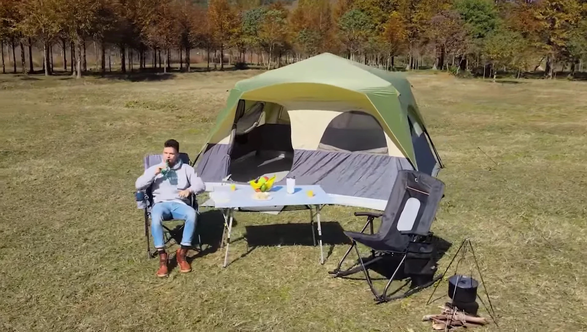 Dimensions and features of Portal tent