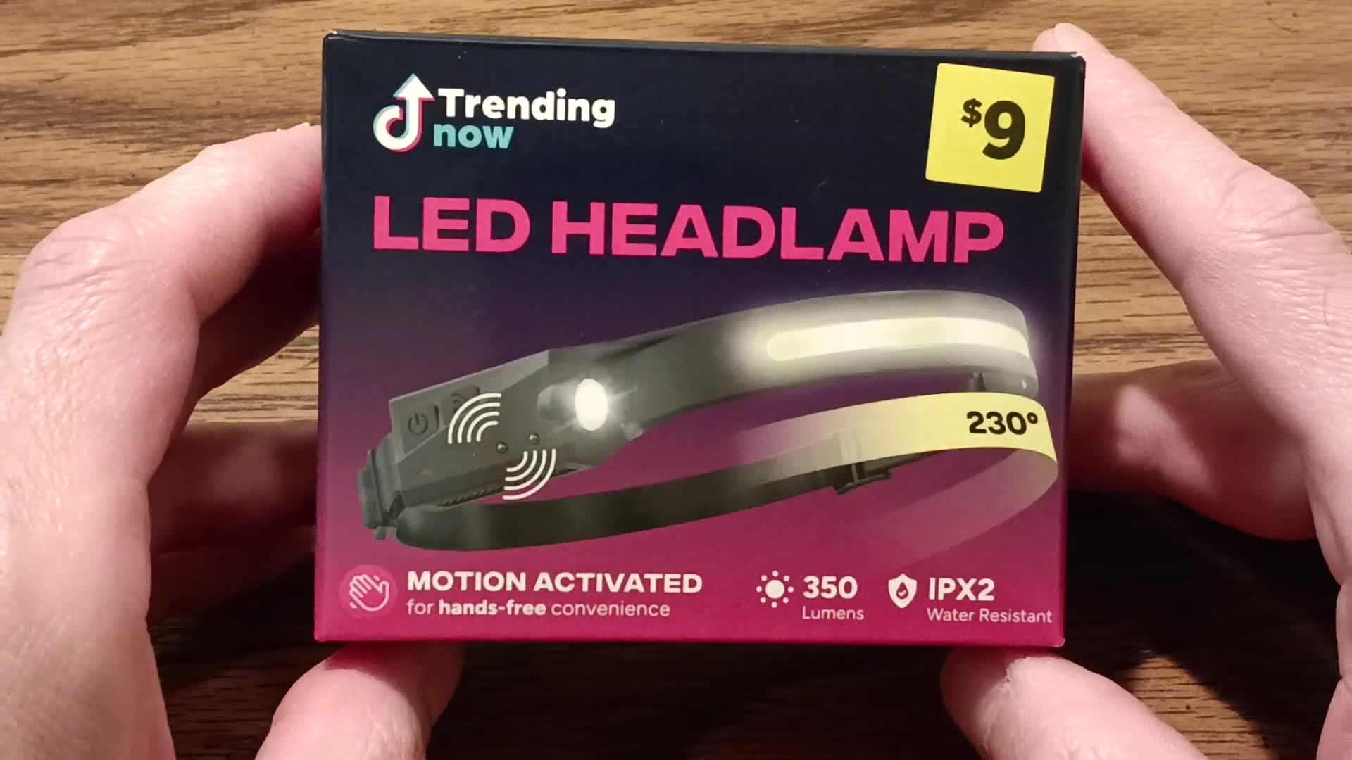 Headlamp packaging showing the barcode and use cases