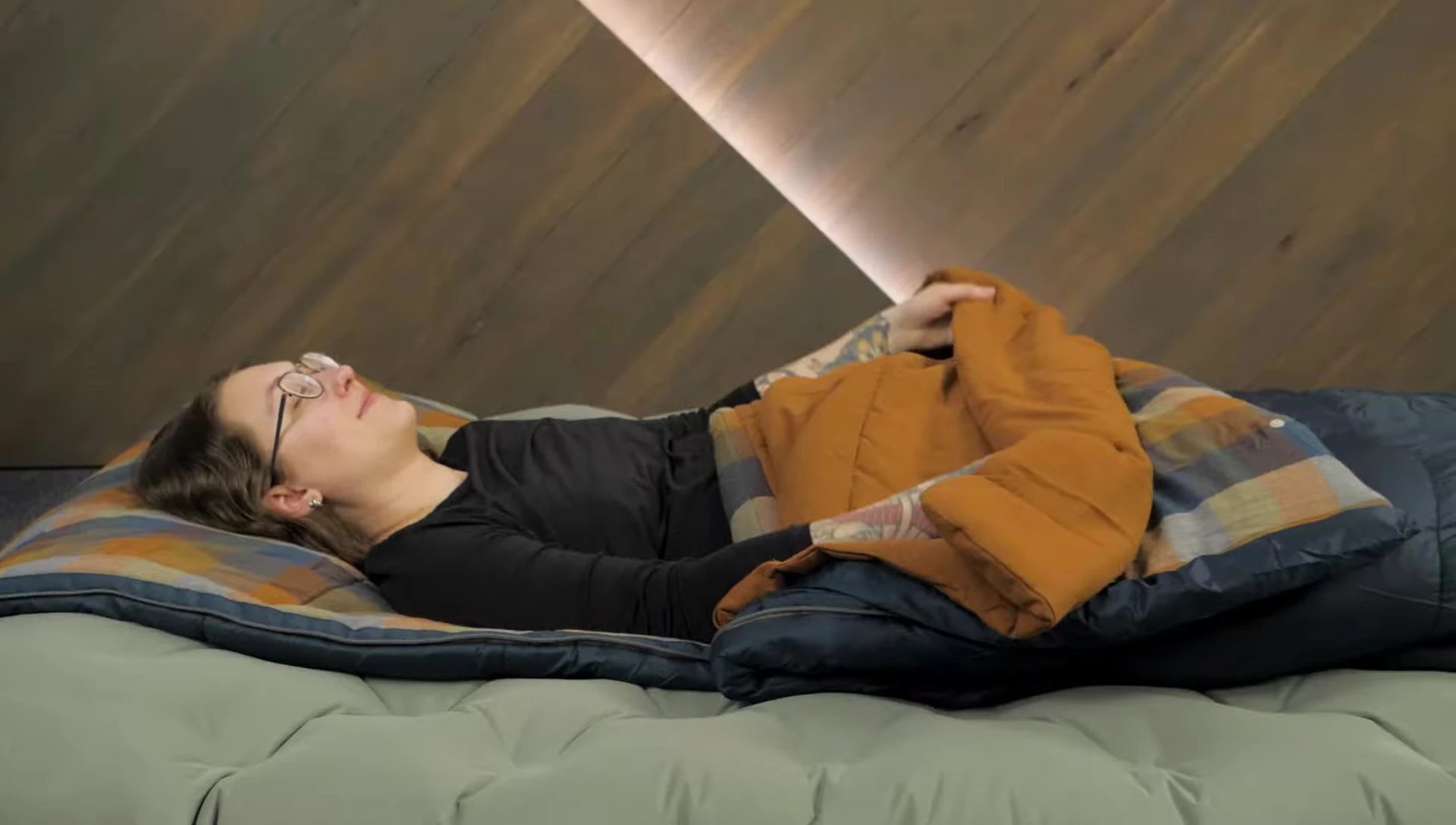 Close-up of the integrated blanket inside the sleeping bag