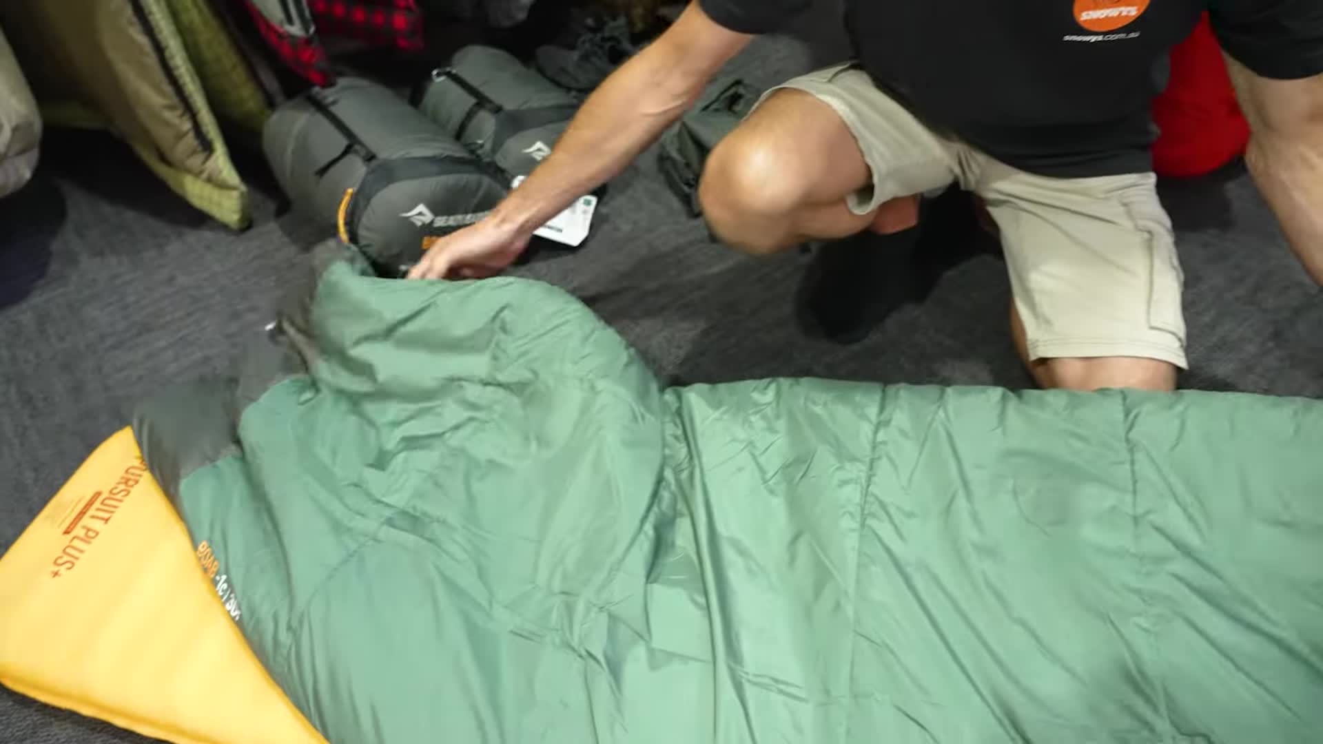 Highlighting the affordable price point of the sleeping bag.