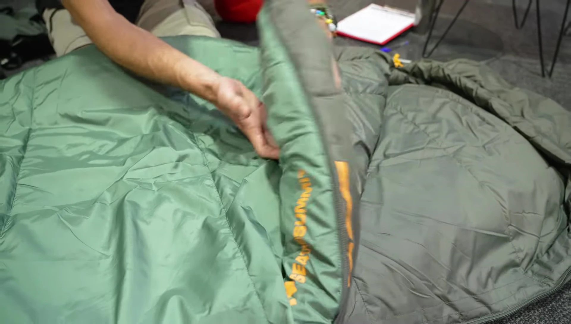 Illustrating the offset stitch points to prevent cold spots.