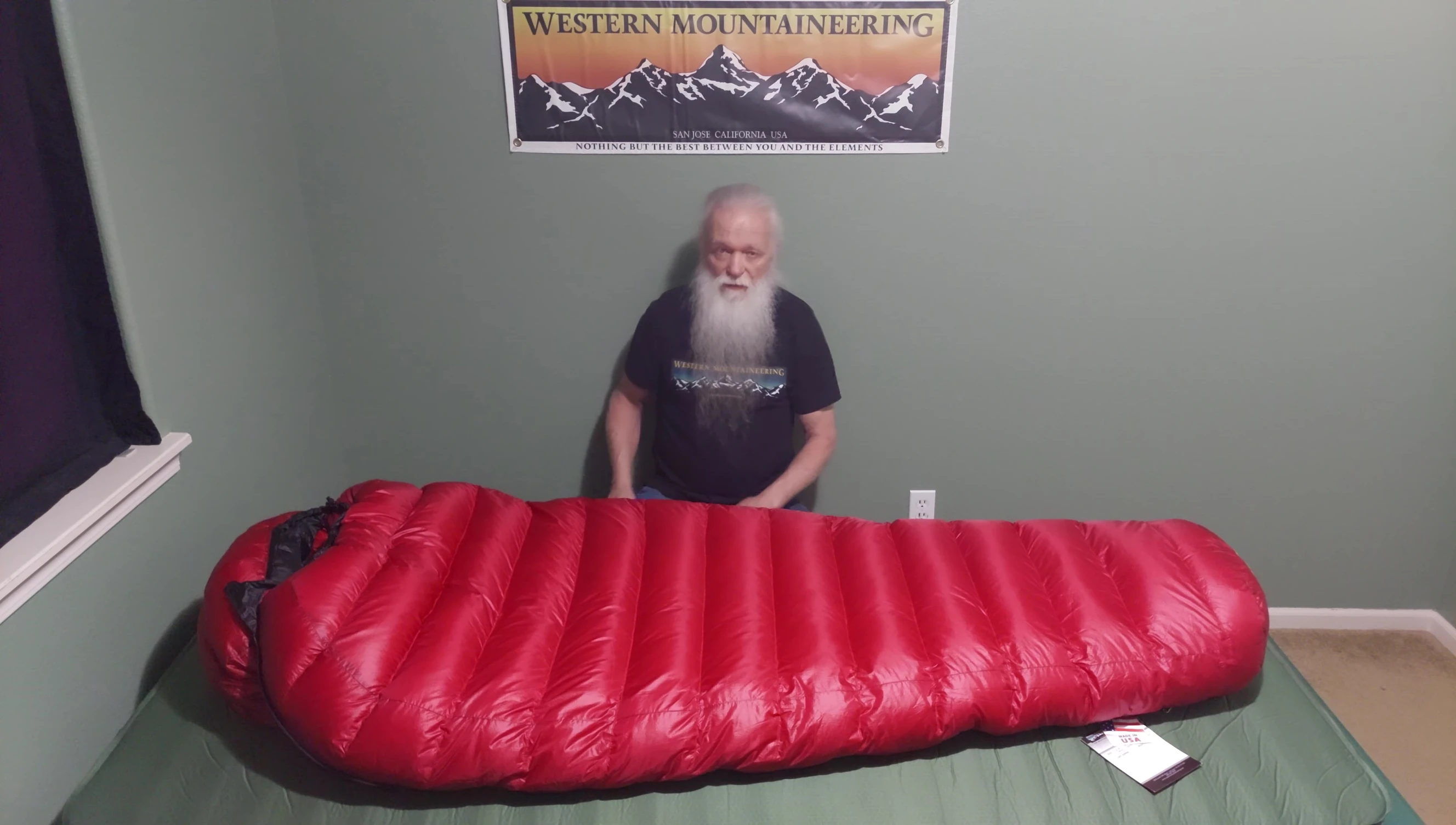 Comparing the Alpinlite and Verselite bags