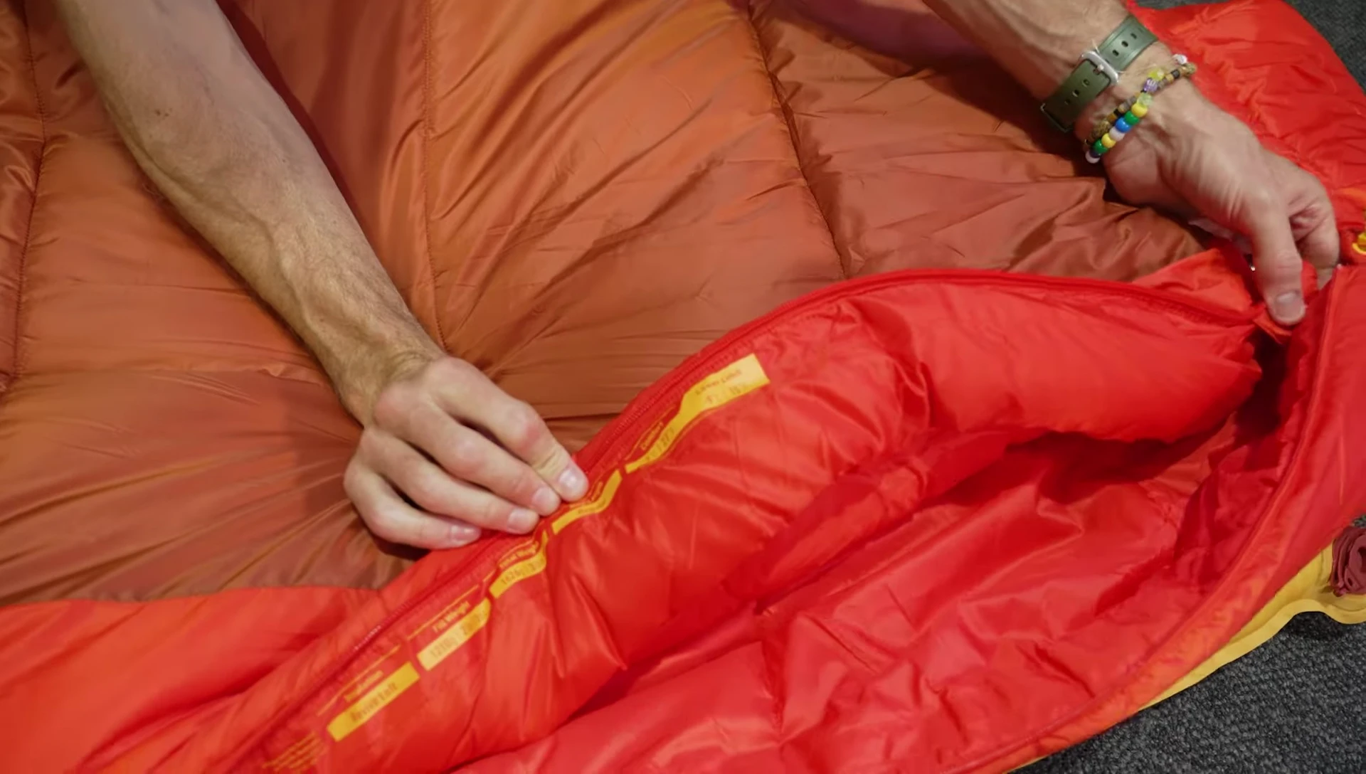 Close-up of the label showing size and temperature rating information.