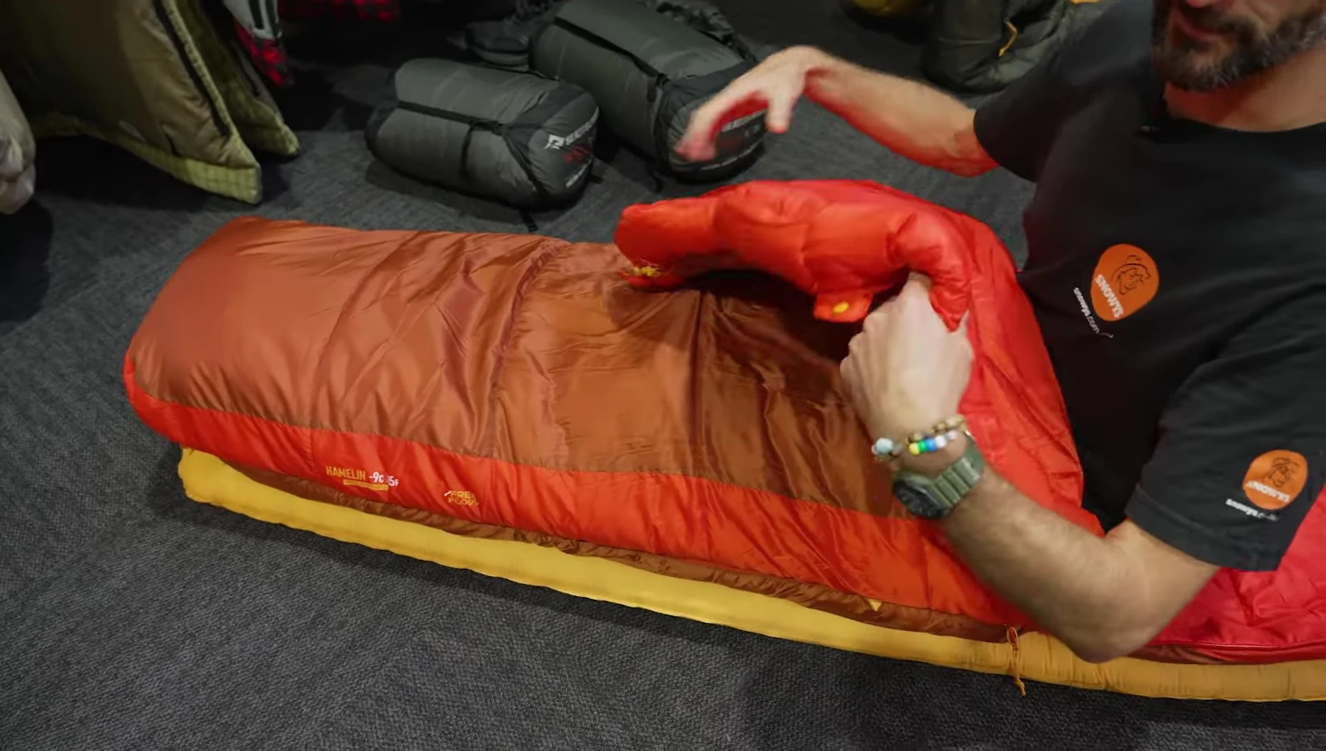 Showcasing the free-flow zipper system in action.