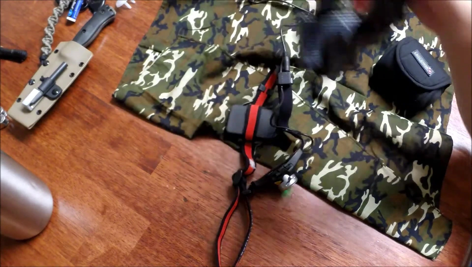 The Led Lenser H7R with the hum mentioned