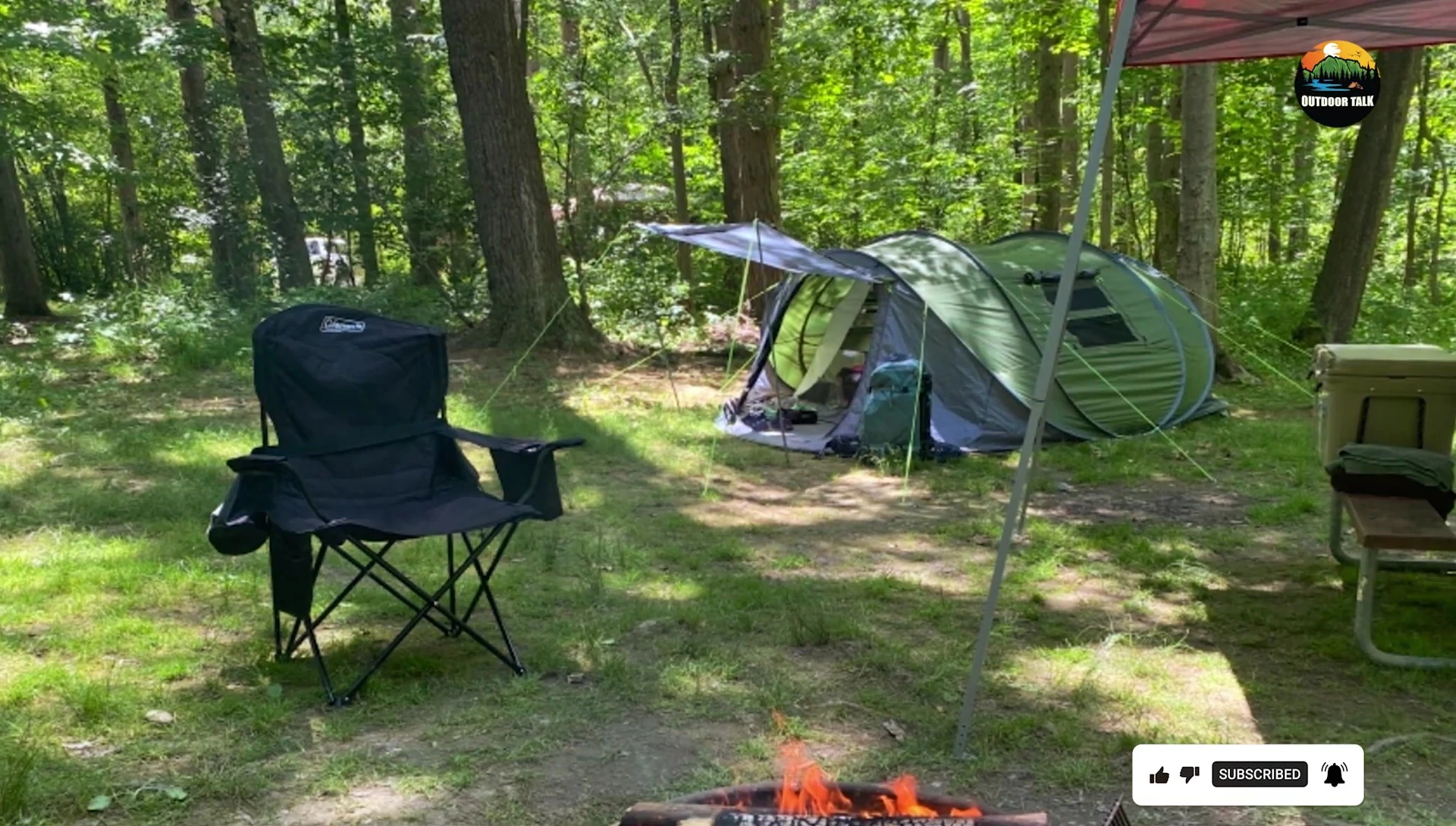 Close-up of the cooler in the Coleman chair's armrest
