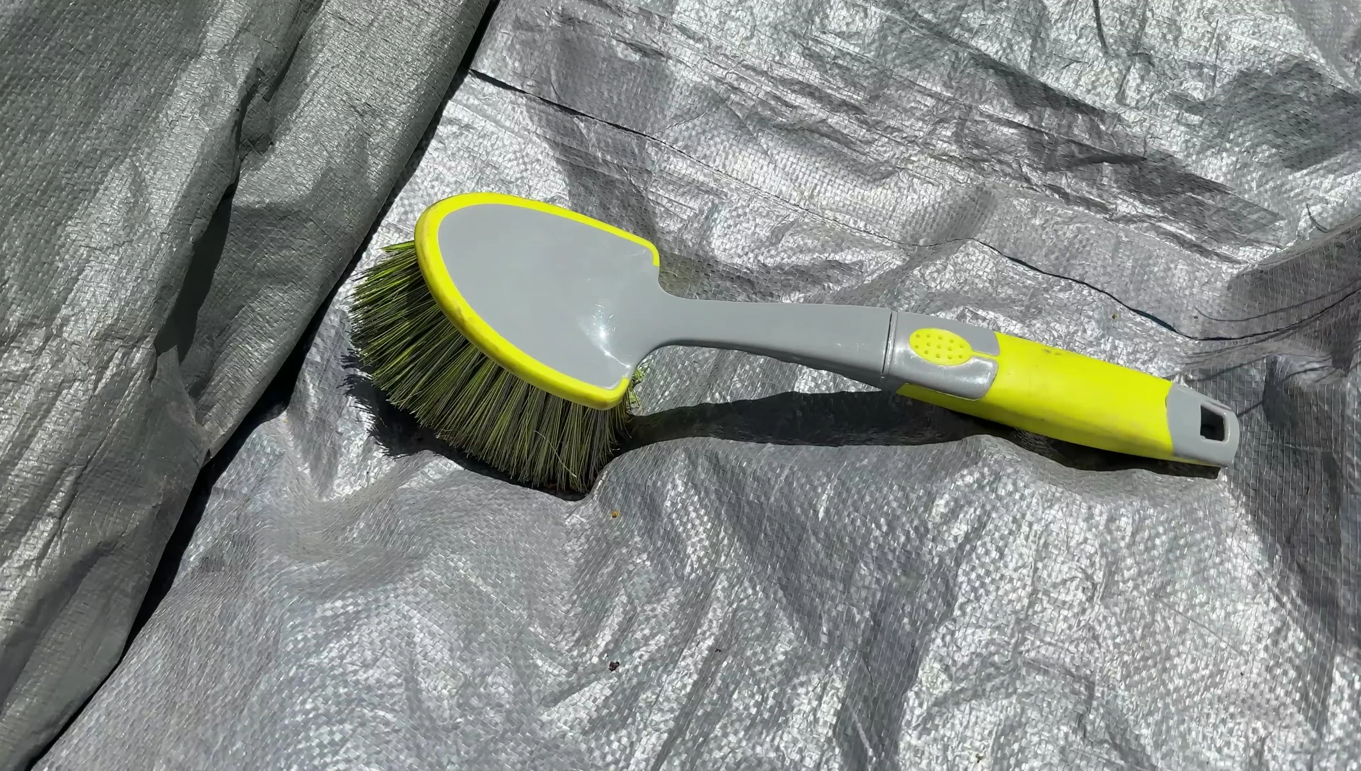 Shot of the brush used for cleaning.