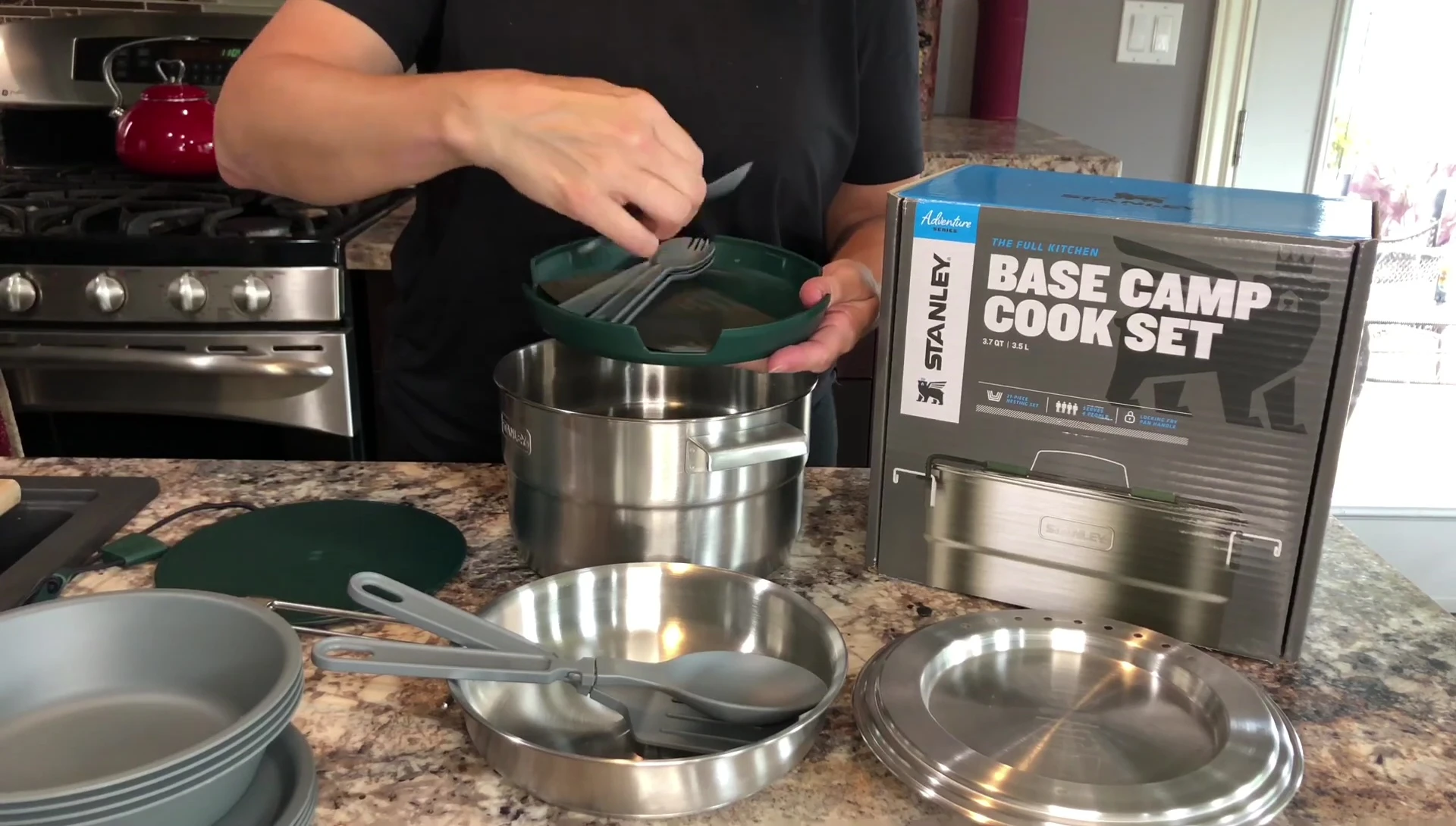 The spork container and silicone mat.