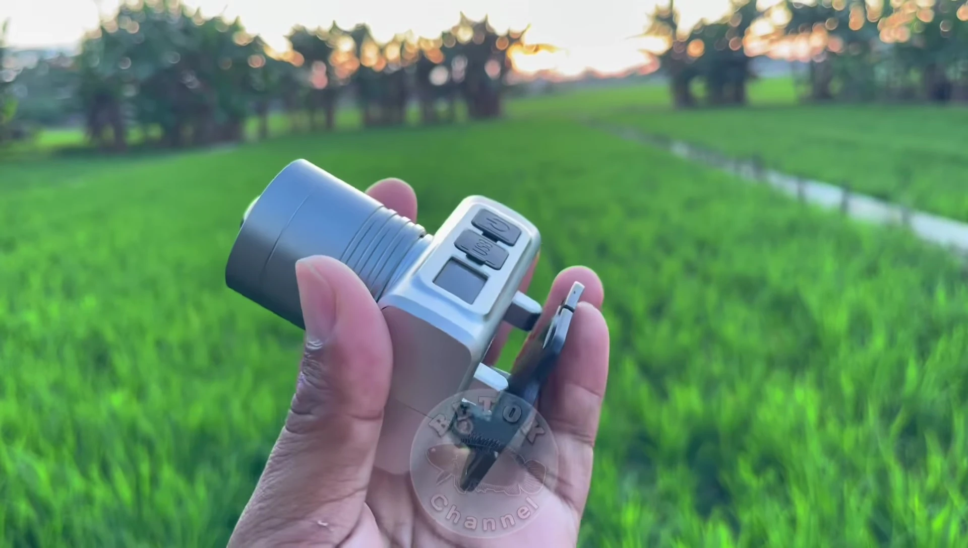 Display showing the claimed battery capacity