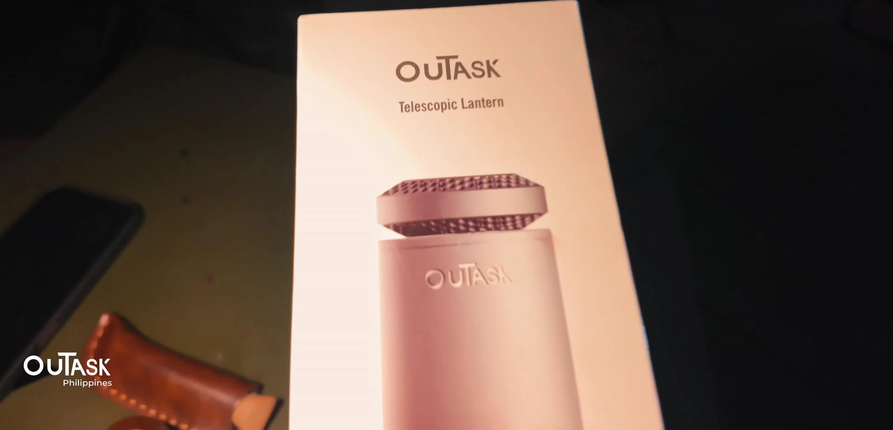 Outask lantern packaging