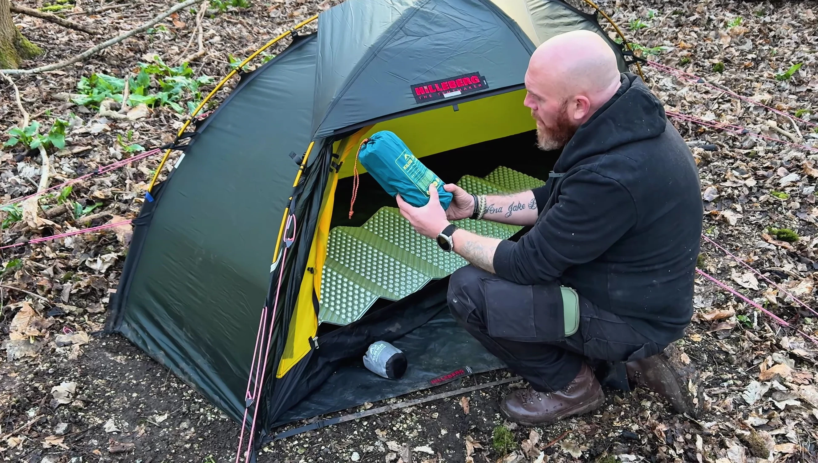 Dimensions of the sleeping pad displayed on the screen