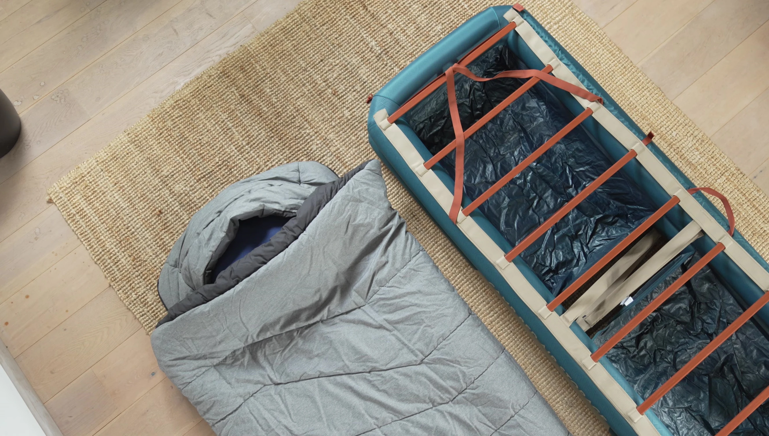 Close-up shot of the Decathlon 2-in-1 Perfect Sleep sleeping bag.