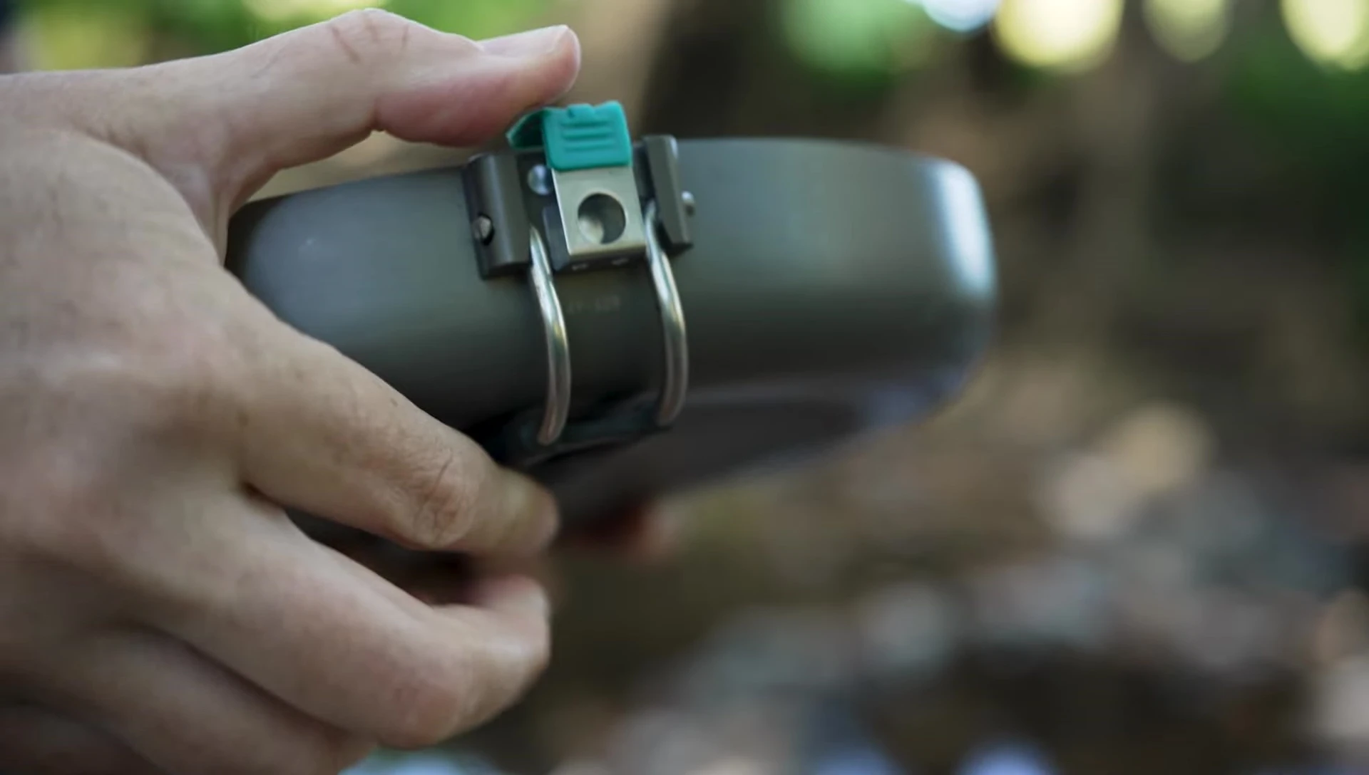 The Alpha Light Pan's folded handle mechanism.