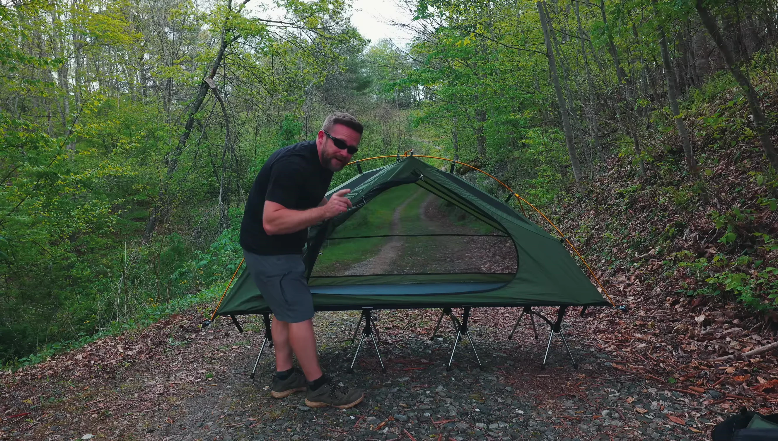 Close up of the hanging hook