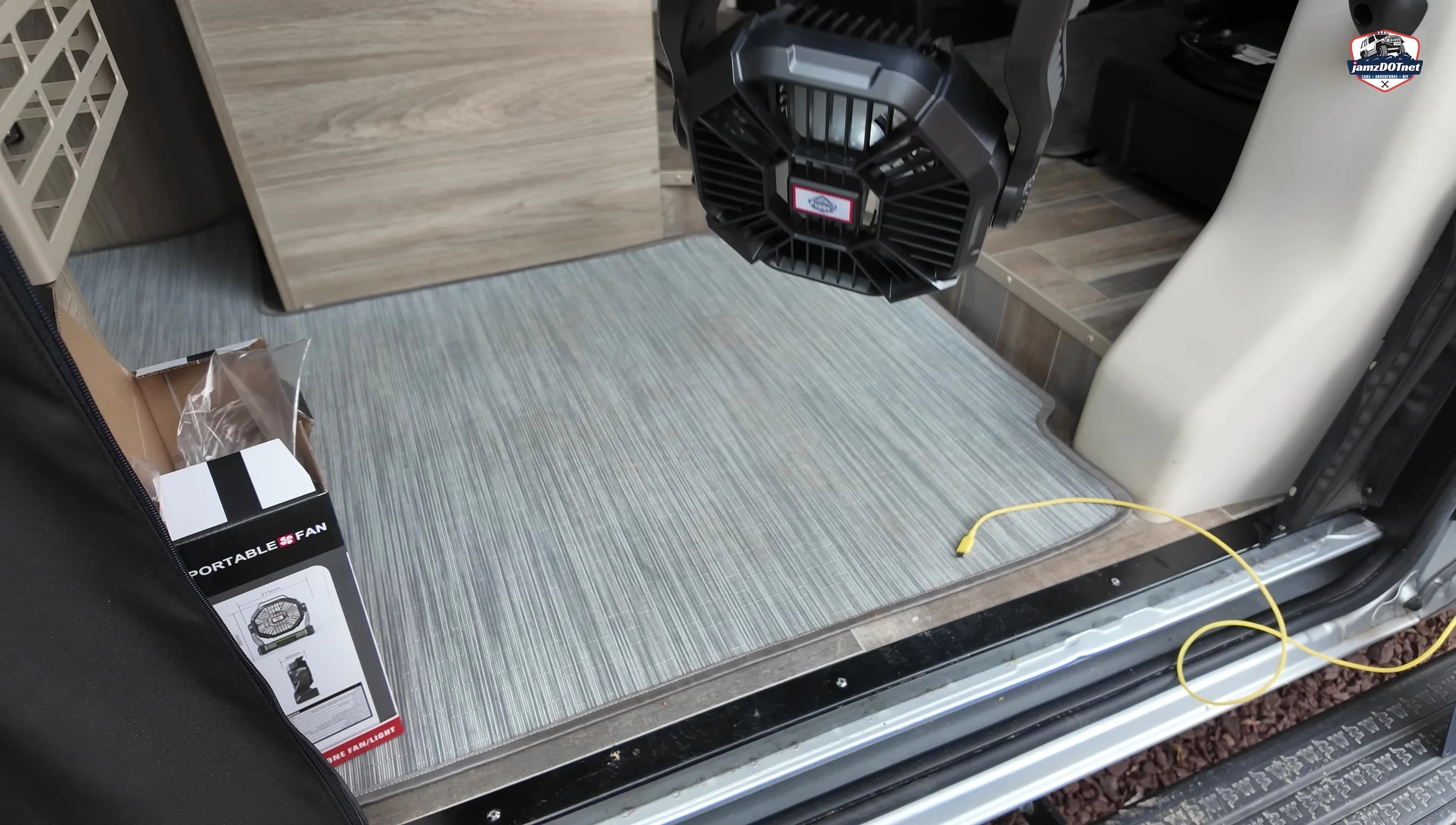 Alternative hanging method using the fan's hook.