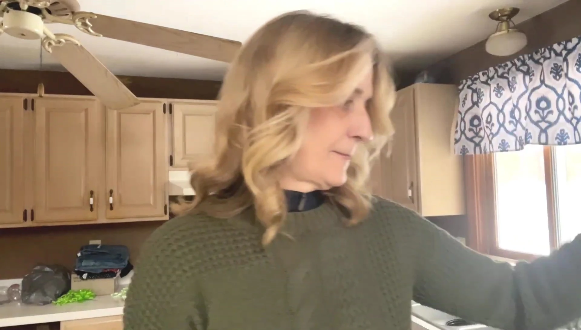 USB charging port on the lantern