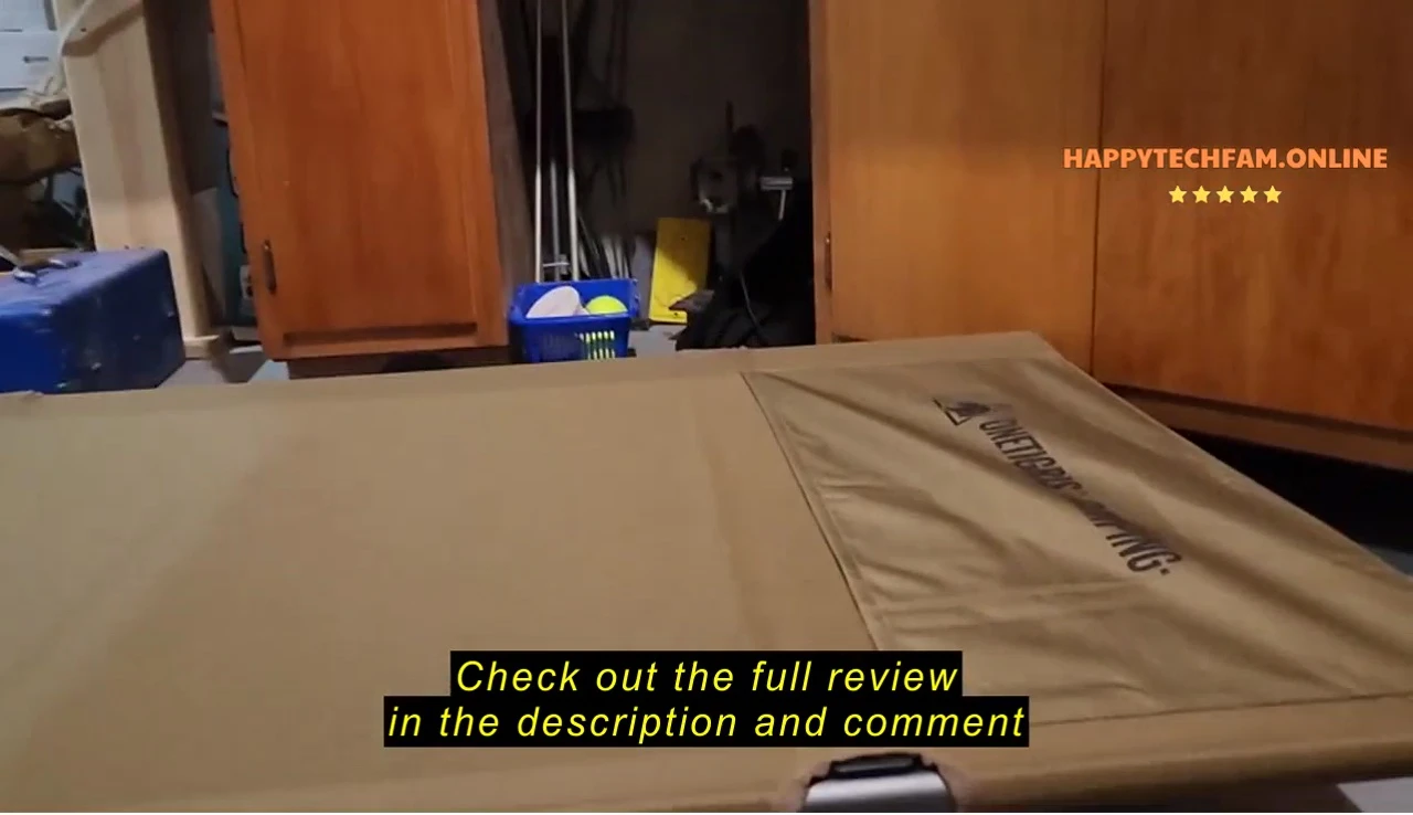 Features of the OneTigris SUPRAGRIS cot, including the pillow pocket